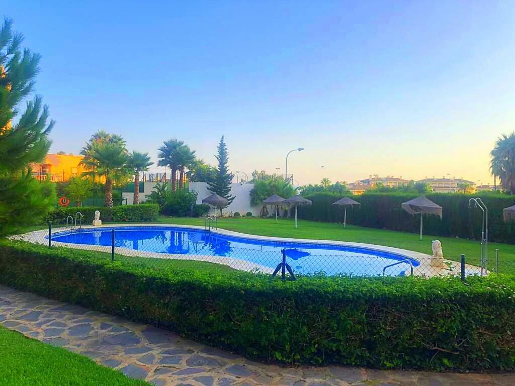Seaview Apartment With Great Amenities & Facilities Benalmádena Eksteriør bilde