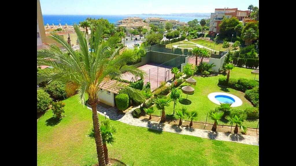 Seaview Apartment With Great Amenities & Facilities Benalmádena Eksteriør bilde