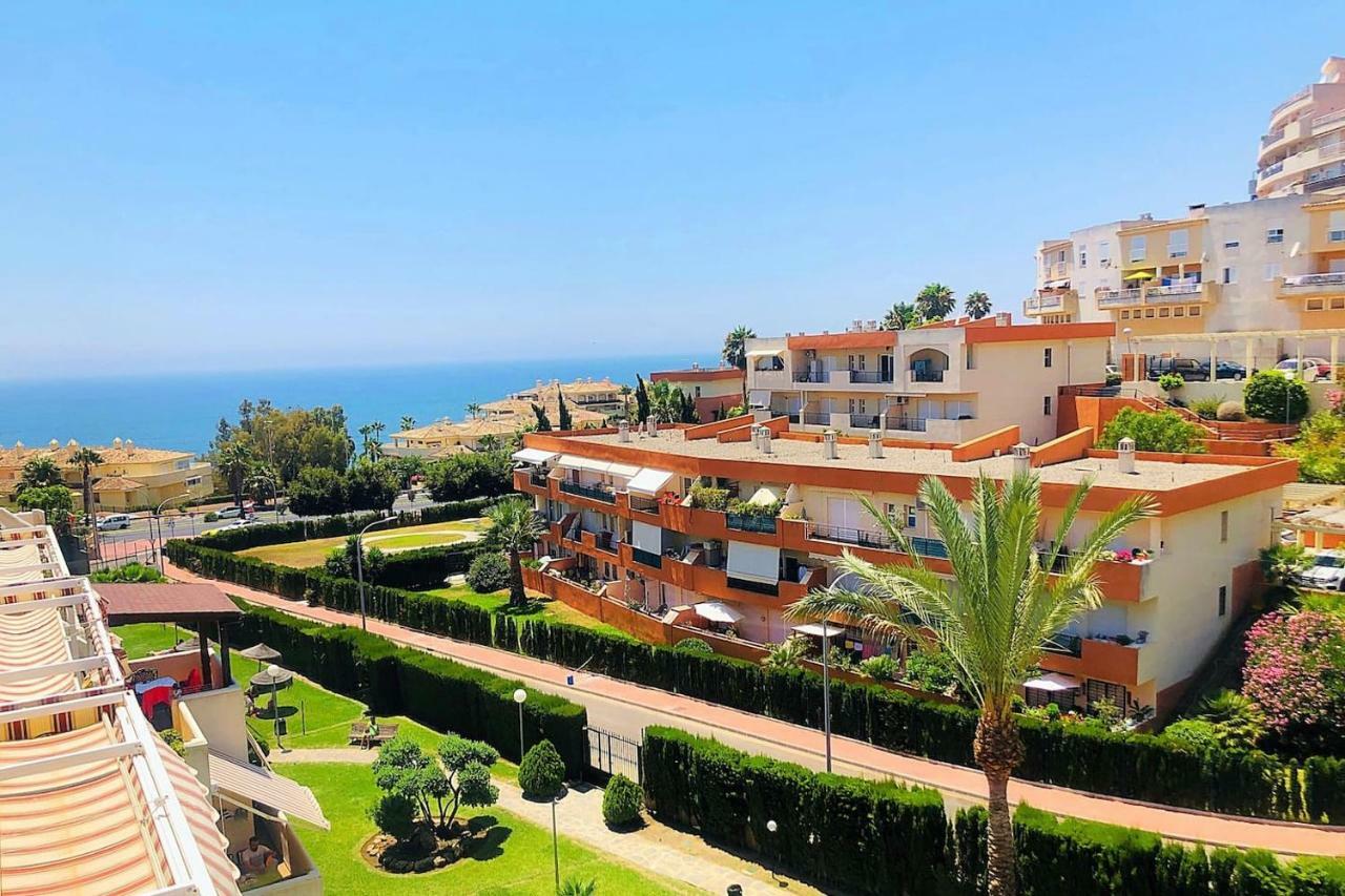 Seaview Apartment With Great Amenities & Facilities Benalmádena Eksteriør bilde