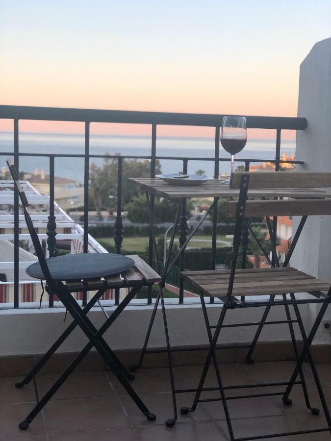 Seaview Apartment With Great Amenities & Facilities Benalmádena Eksteriør bilde